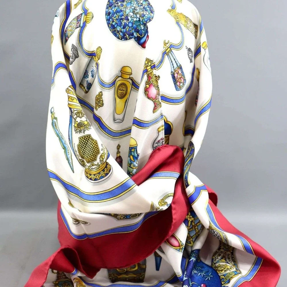 Authentic Hermès Silk Scarf in Red, Blue and Gold Floral Frame with COA. - Picture 10 of 10